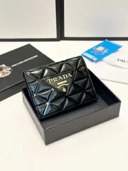 【今日特価】PRADA プラダ ブラック ショート ウォレット兼用カードケース 送料無料 在庫限定セール価格！