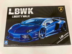 アオシマ 1/24 リバティウォーク R35 GTR /ランボルギーニ ウラカン