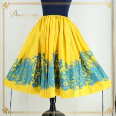 【美品 ハワイ製 フラダンス衣装】イエロー系 パウスカート 黄 青 花柄 鮮やか 明るい ブルー ハワイアンプリント アロハ ふんわり ゴム 華やか ハワイ製 カラフル フラダンス ウエストゴム プリントスカート ファッション おしゃれ