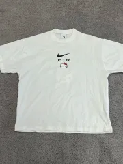 2025年最新】nike キティ tシャツの人気アイテム - メルカリ