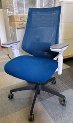 コクヨ　デュオラチェア　ハイバック　可動肘　プルシアンブルー　デスクチェア　中古チェア　OAチェア　在宅　テレワーク