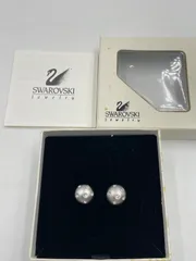 スワロフスキー　Swarovski　ラインストーン メタル ボール型ピアス シルバー