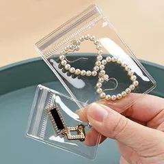 【在庫処分】ジュエリー袋 pvc 100枚セット 2種サイズ (4x6cm+6x8cm) ジュエリーポーチ 透明 パッキング ビニール チャック付き 密封 抗酸化 変色防止 アクセサリー 袋 ジップ クリア ジッパー付き袋 ミニ 小さいサイズ
