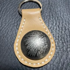 スマートキーホルダー　栃木レザー　日本最高峰皮革　コンチョ付き