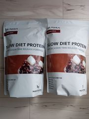ホエイプロテイン　ウルトラダイエットプロテイン　あずきミルク風味1000ｇ×２袋　賞味期限2025・10
