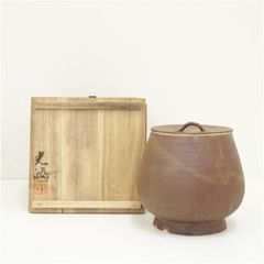 Item thumbnail for item e4ce66db-6f10-4b11-aae7-03274ff8e50f