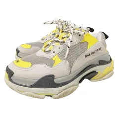 美品✨ balenciaga バレンシアガ トリプルS 36 美品 バレンシアガ トリプルS 36 スニーカー ベージュ 24cm