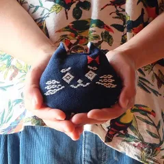 こぎん刺しの猫さんポーチ☺︎藍猫さん【刺繍☺︎刺し子】こぎんキャッツ☺︎ ネコ 気が受注製作⌘