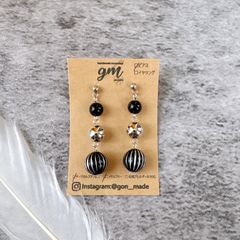 11【SALE】アンティークブラックビーズピアス［サージカルステンレス］※イヤリング変更可能