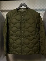 UNIQLO(ユニクロ) ホワイト・マウンテニアリング ウルトラ ライト ダウン L