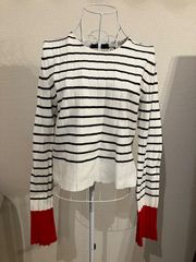萌え袖♡差し色の赤が際立つボーダー（ZARA ）