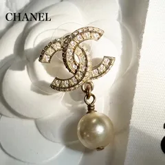 CHANEL クリスタル ピアス(片耳用) CHANELシルバー ハート型クリスタル ピアスふそう