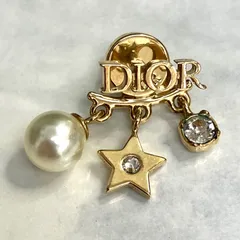 【上美品⭐️ Christian Dior】 クリスチャンディオール  EVOLUTION    パールスターロゴピアス　 ゴールドカラー　 ★耳元をキラキラ華やかに （AYA） 24080600010ST