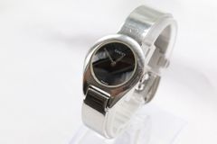 【W237-26】動作品 電池交換済 グッチ SWISS ブレスレットウォッチ