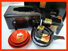 特製 お屠蘇器 セット 漆塗り 干支 屠蘇 漆芸 漆器 おとそ 揃 蒔絵 朱 酒器 祝 盃 盆 盃台 小箱 黒赤 迎春 アンティーク お正月 保管品 箱