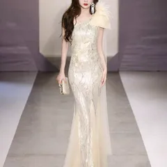 スパンコールにパールがゴージャスなお花のデザインロングドレス