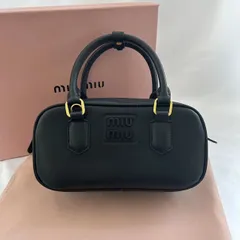 2024年最新】miumiuポーチの人気アイテム - メルカリ