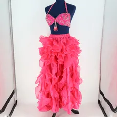 【ベリーダンス用 オリエンタル衣装】ショッキングピンク ビーズ 多数 フリル 豪華 ラメ 華やか 可愛い 女性らしい スリット ベリーダンス衣装 コスチューム スポーツ アクセサリー おしゃれ スカート トップス