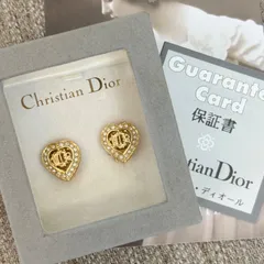Dior ピアス 箱付き 美品 Dior ピアス【箱付き・美品】 - メルカリ