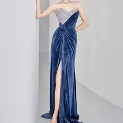 胸元のスパンコールがゴージャスなスリット入りイブニングドレス