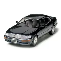 1/24 タミヤ　セルシオ　カスタム　ジオラマ クリアケース付　旧車 1/24 タミヤ セルシオ カスタム ジオラマ クリアケース付 旧車