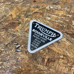 トライアンフ　エンブレム　パテント　ビンテージ　ボンネビル　triumph プレート　(WW28502R)