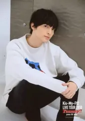 【中古】生写真(ジャニーズ) Kis-My-Ft2/玉森裕太/膝上・座り・衣装白黒・両手合わせ・体右向き/「Kis-My-Ft2 LIVE TOUR 2018 Yummy!! you＆me」オリジナルフォト