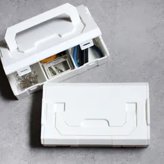 【新品】【1点販売】PUEBCO[プエブコ] PLASTIC CONNECTABLE TOOL BOX (1pc) [プラスチックコネクタブルツールボックス 道具箱 工具箱 救急箱スタッキング 連結可能 整理収納 軽量 ホワイト シンプル]