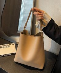 ポーチ付き 2wayバケツ型ショルダーバッグ レディース