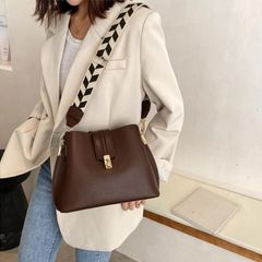 ショルダーバッグ 斜めがけ バケツバッグ