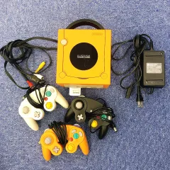 ÷【通電確認済・動作未確認】 ニンテンドー ゲームキューブ コントローラー セット　オレンジ【ゲーム機本体】【2】
