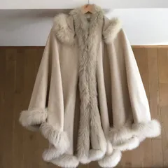 美品✨カシミヤ100%　ポンチョ　フォックスファー　高級　F-wisteria 美品✨カシミヤ100% ポンチョ フォックスファー 高級 F-wisteria