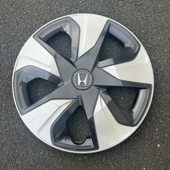 ホンダ HONDA フィット GP5 純正 ホイールキャップ 44733-T5C-J01 1枚 ②