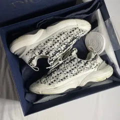 ディオール LS0823 オブリーク B24 42 スニーカー