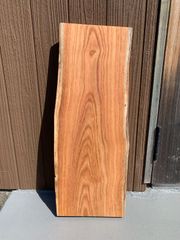 センダン 栴檀 一枚板 60cm 片面耳付き 板材 木材 [590]