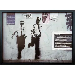 Banksy バンクシー アートフレーム Leg It! 【bicosya/美工社】 IBA-62209 サイズ730x530x30mmのサムネイル