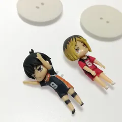 ハイキュー!! デスクトップフィギュア　影山飛雄(コードリール)　孤爪研磨(輪ゴムかけ) 　キャラクターの特性を活かしたお役立ちフィギュア　2点セット