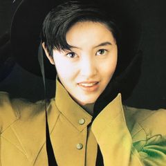 荻野目洋子 VERGE OF LOVE Amazon.co.jp: VERGE OF LOVE (英語バージョン) [+2]: ミュージック