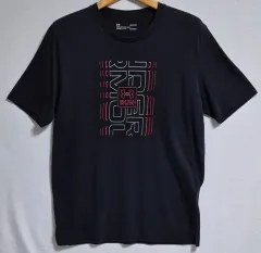 L ） UNDER ARMOUR(アンダーアーマー) 黒 半袖Tシャツ