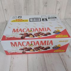お菓子激安詰め合わせ！明治アーモンド12箱明治マカダミア12箱合計24箱