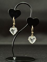 ハートビジューピアス