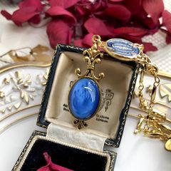 ヴィンテージ・コラソンカボションのネックレス(Blue)