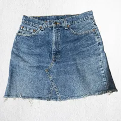 Levi’s　デニムスカート