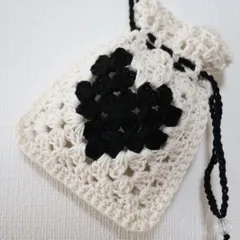 ハートモチーフグラニースクエアポーチ