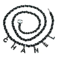 【美品】CHANEL シャネルCCロゴ レザー ベルト　パール　チェーン 上品なパールが輝く】 CHANEL CCロゴ チェーンベルト (CHANEL