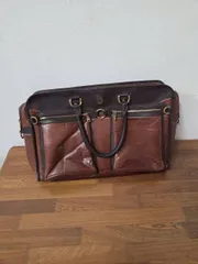 2025年最新】ハンティングワールド バチュークロス ブリーフケースの