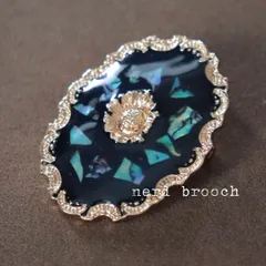 レトロな向日葵ブローチ　アンティーク調 貝殻 花 キラキラ ゴールド 2way ペンダントトップ 新品未使用 大人 上品 ヒマワリ ヴィンテージ調 NerD