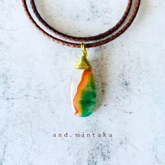 一点物　B｜グラデーションが美しい天然石アゲート大ぶりペンダント➕革紐付き｜ボヘミアン・カジュアル・ワイヤーラッピング