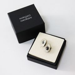 JIRONIKUGUSO くっきー 肉糞 野生爆弾 指文字 ピアス 吉本 - メルカリ