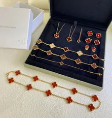 [Van Cleef & Arpels] ヴァン クリーフ＆アーペル VCA 赤い四つ葉のクローバー シリーズ リアルショット｜本日限定特価｜新品未使用